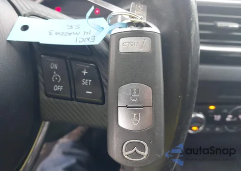 2014 Mazda Mazda3 I Touring z USA, uszkodzony, nr VIN JM1BM1L75E1205360